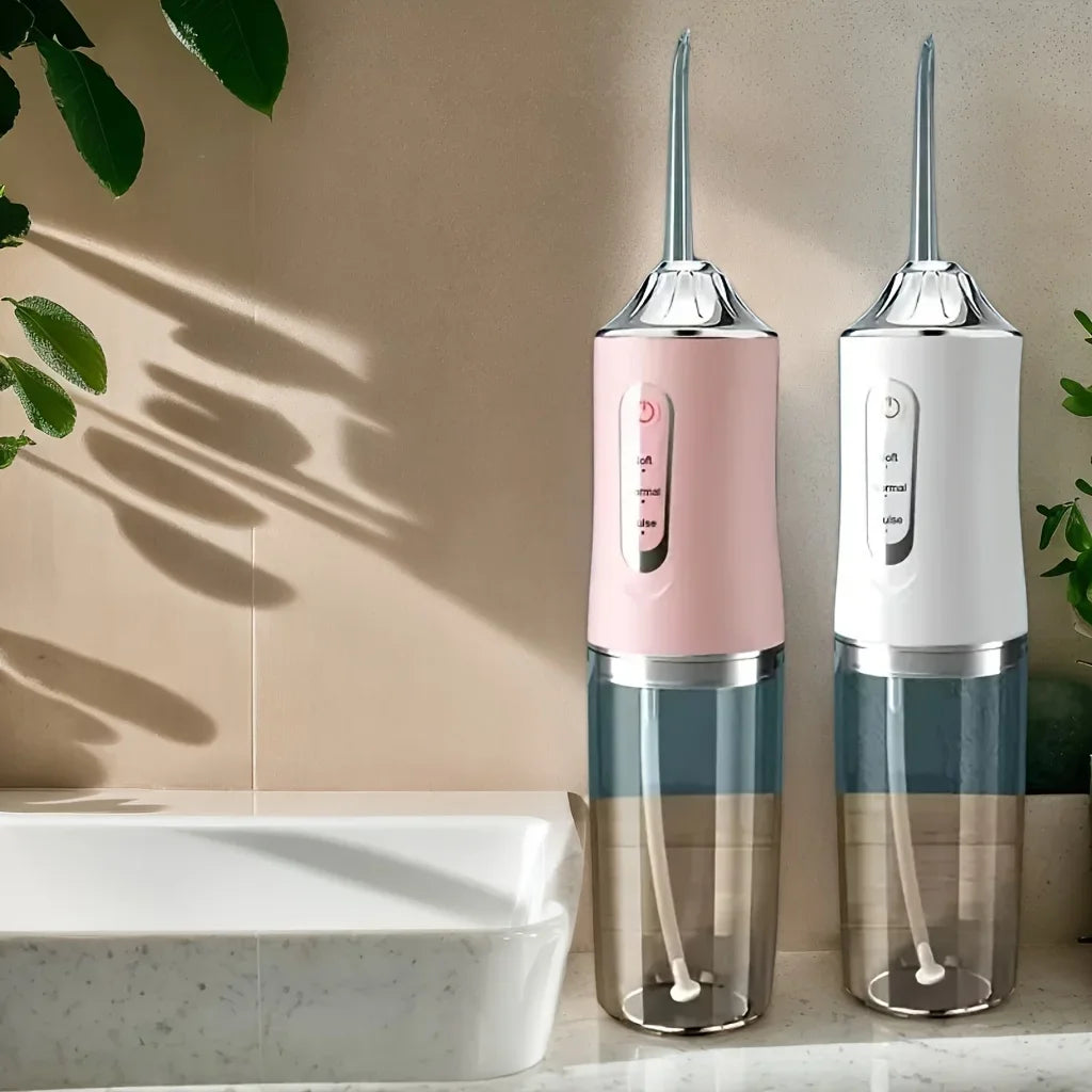 THE SMART CLEAN™ WATER FLOSSER