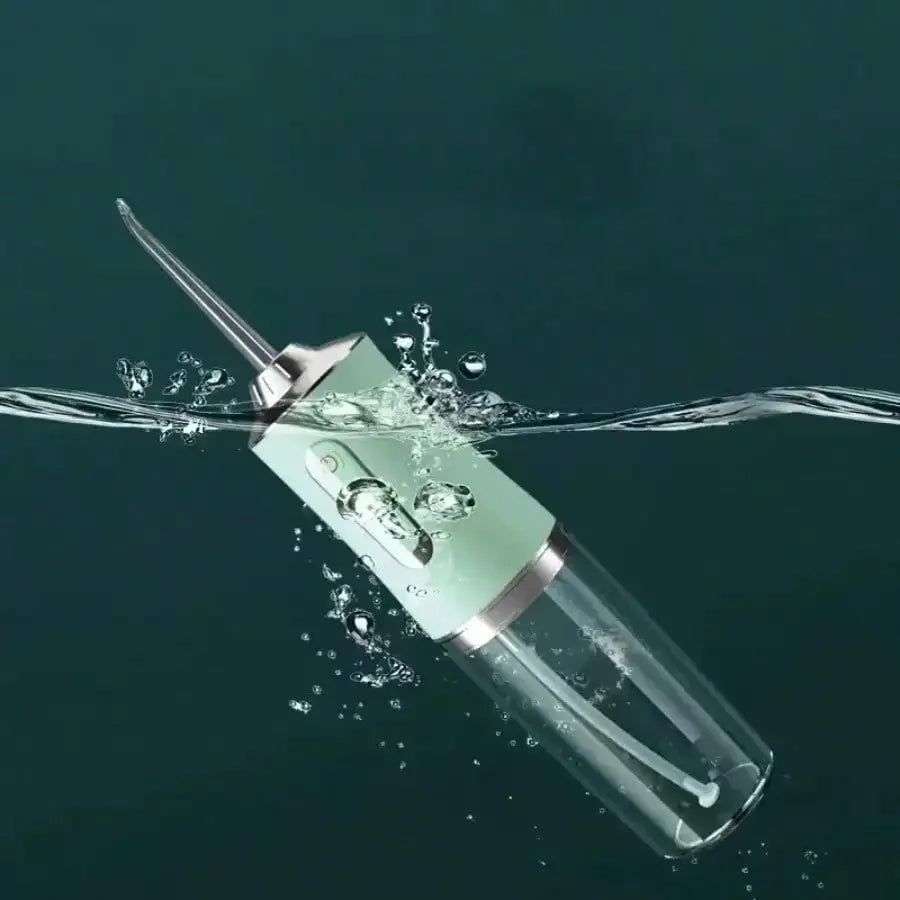 THE SMART CLEAN™ WATER FLOSSER
