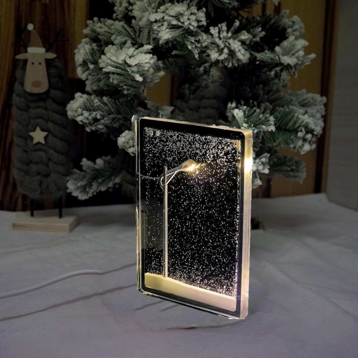 SNOWY LAMP LIGHT