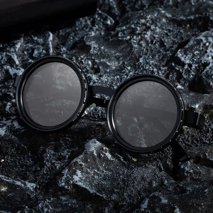 THE SMART SHADE™ DIMMING SUNGLASSES