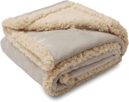 THE SMART FLUFF™ WATERPROOF BLANKET