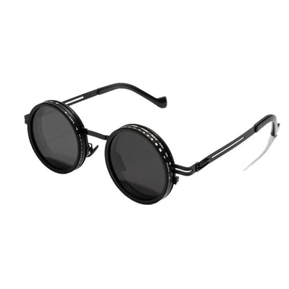 THE SMART SHADE™ DIMMING SUNGLASSES